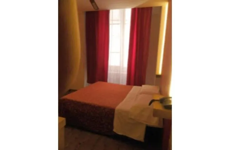 Piccolo Hotel Puccini Lucca 3*,