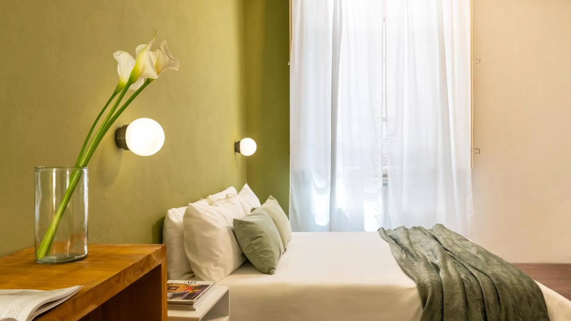 Piccolo Hotel Puccini contacts